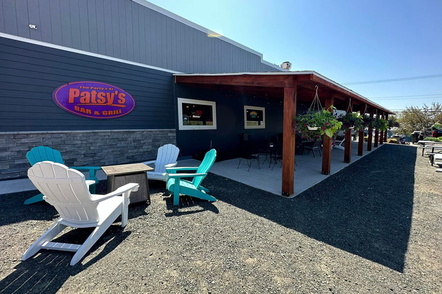 10 Spots to Grab a Drink in Washburn Wisconsin