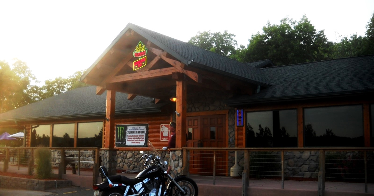 10 Spots to Grab a Drink in Washburn Wisconsin